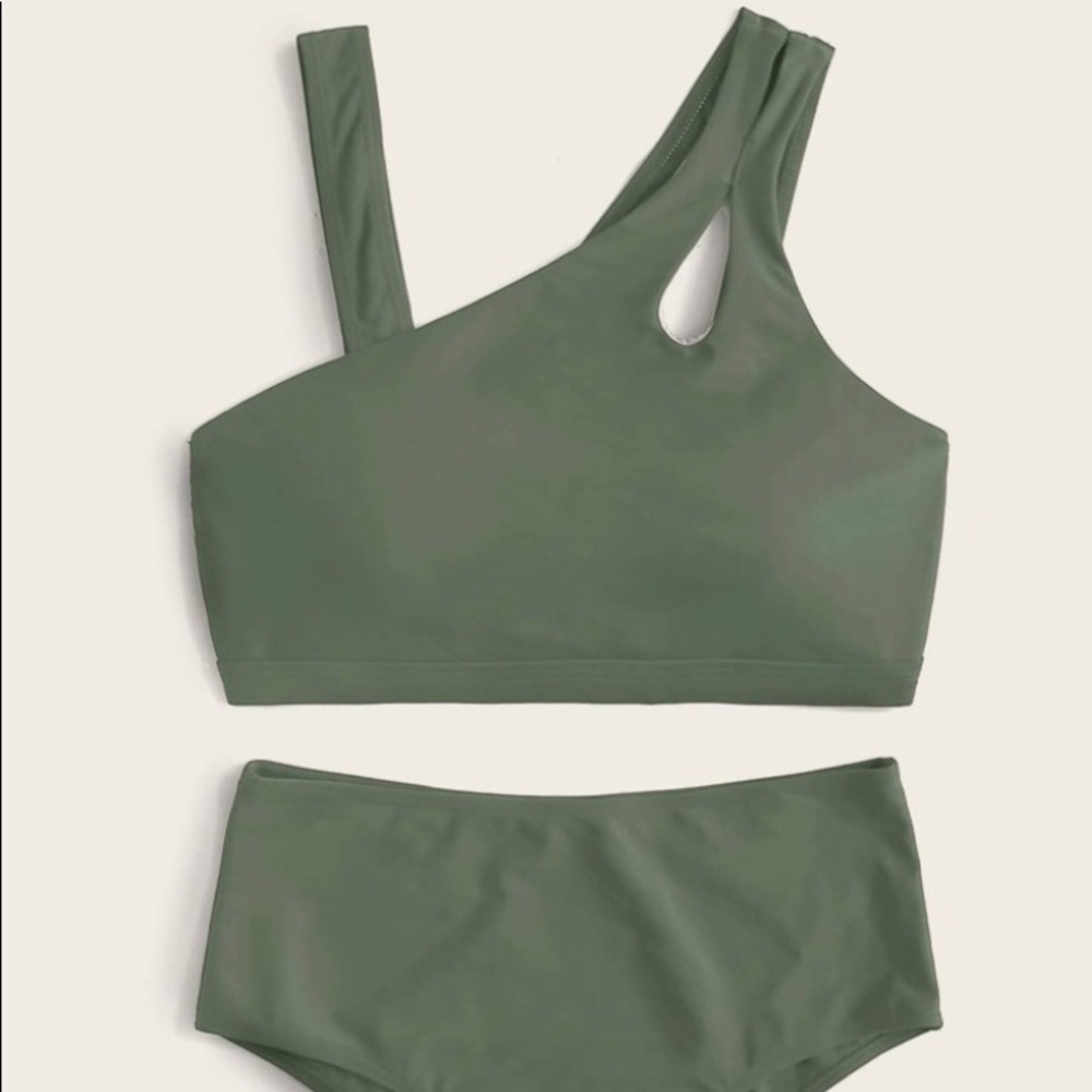Shein green two-piece swimsuit